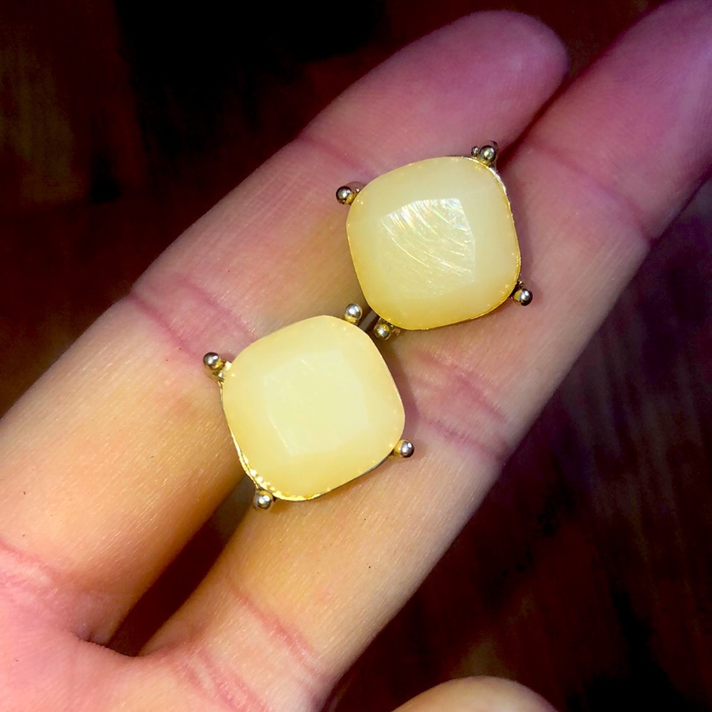 Pale yellow studs